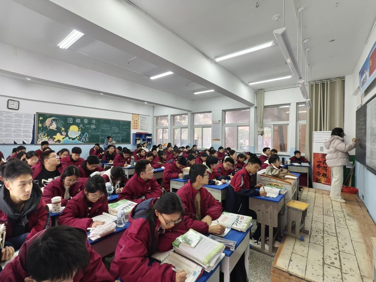 5e76cd16189a4d79864f933d5501f266